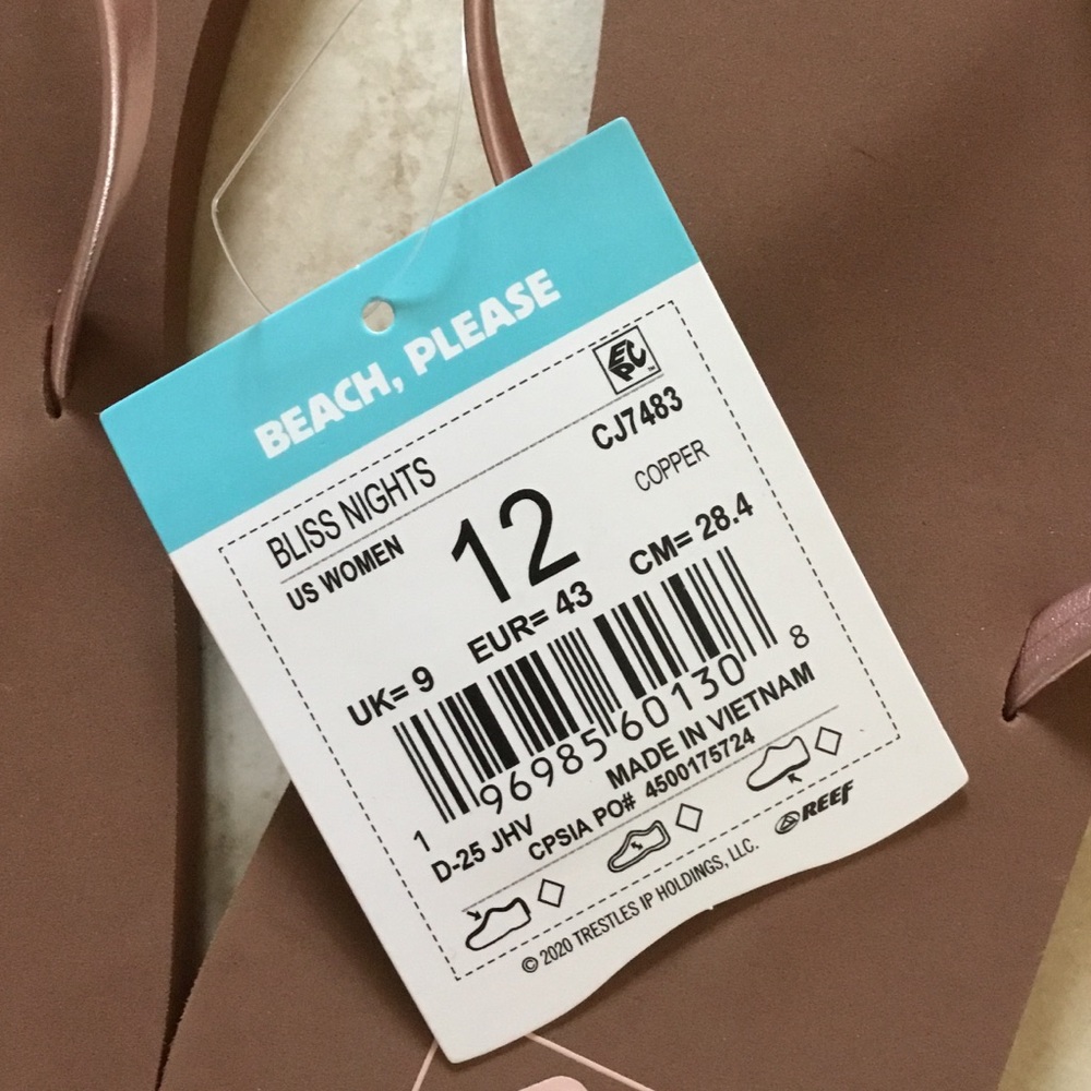 NEW Reef Bliss Nights Copper Flip Flop Sandals size 12 FLAW - Picture 4 of 8
